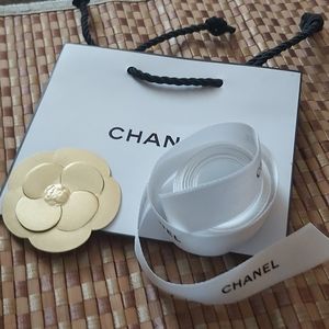 CHANEL  ribbon & paper bag set